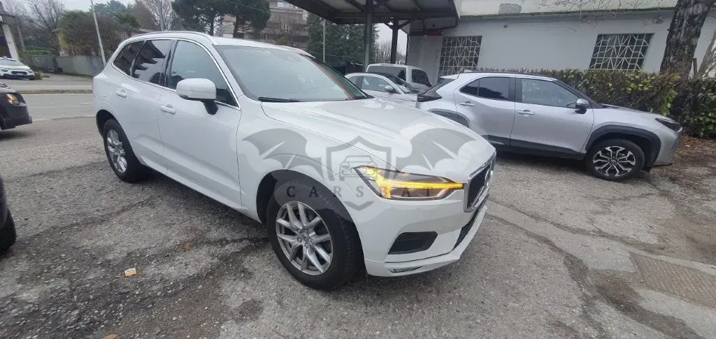 Volvo XC60 2.0 B4 Momentum Pro 2020