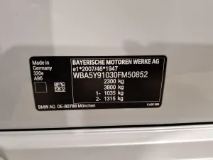BMW 3 Series 320e Business 2022