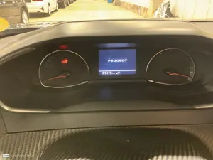 Peugeot 2008 1.5 HDI Active 2022