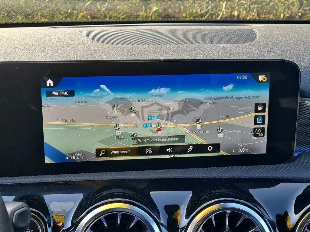 Mercedes-Benz A 250e Business Solution 2021