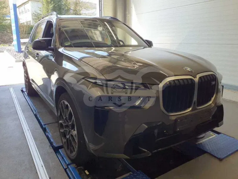 BMW X7 M 60i 2022