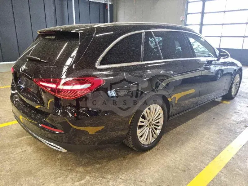 Mercedes-Benz C Break 300 Avantgarde Advanced 2025