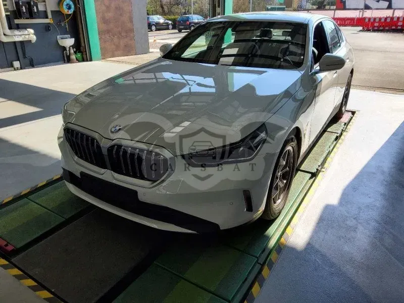 BMW 5 Series 520i 2025