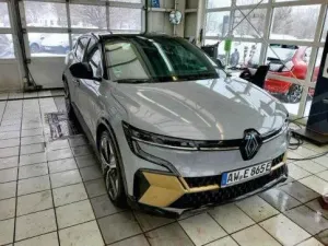 Renault Megane E-Tech Iconic 2024