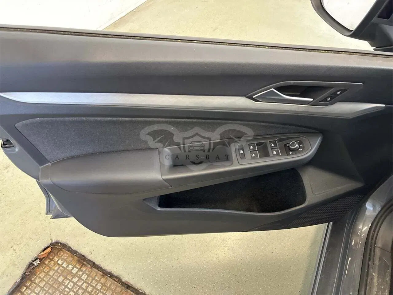 Volkswagen Golf 1.0 eTSI Life Business 2023