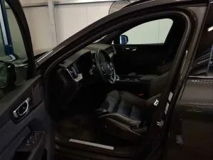 Volvo XC60 T6 Plus Dark 2023