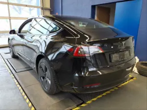 Tesla Model 3 Long Range 2022