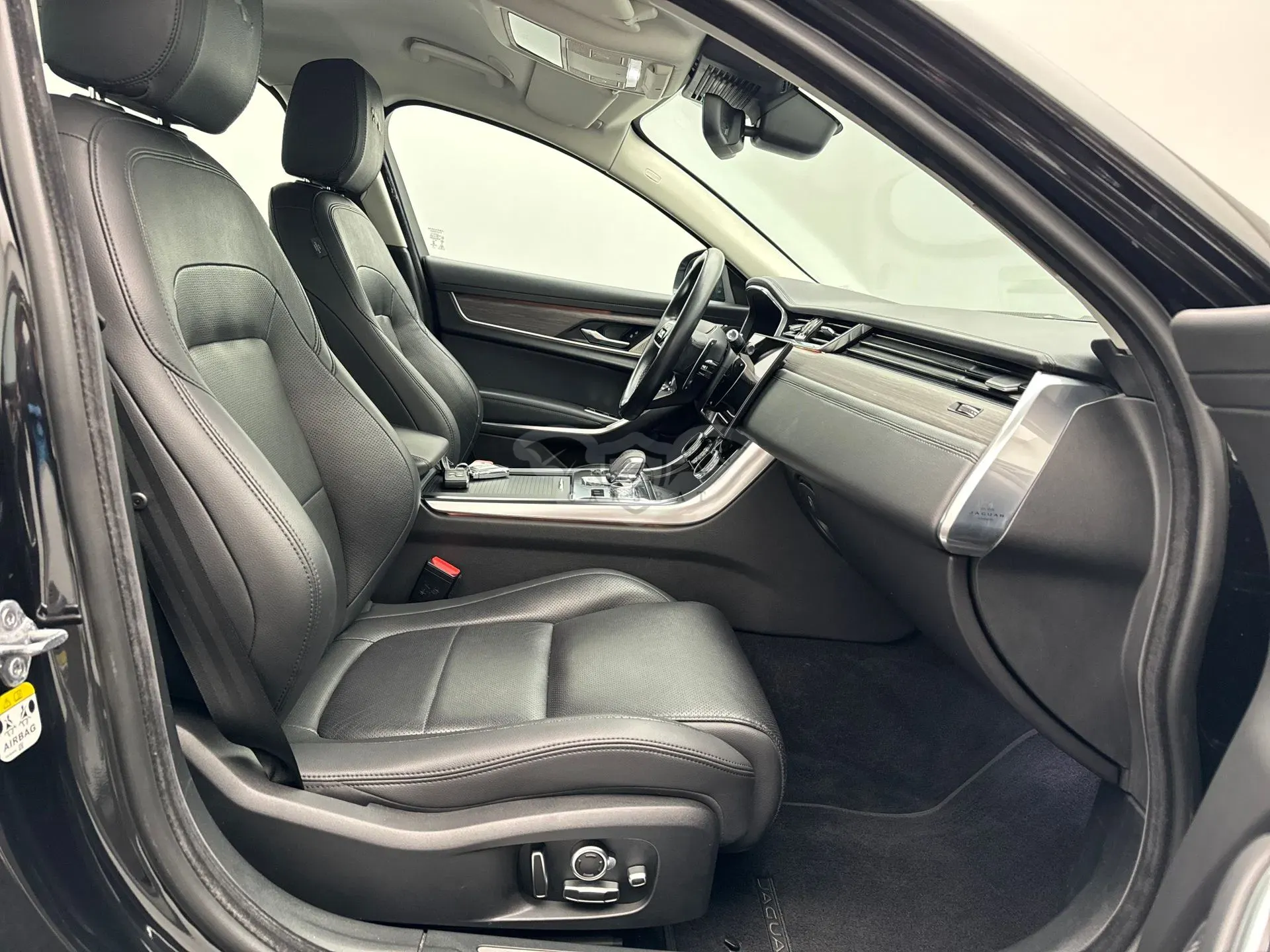 Jaguar XF 2022