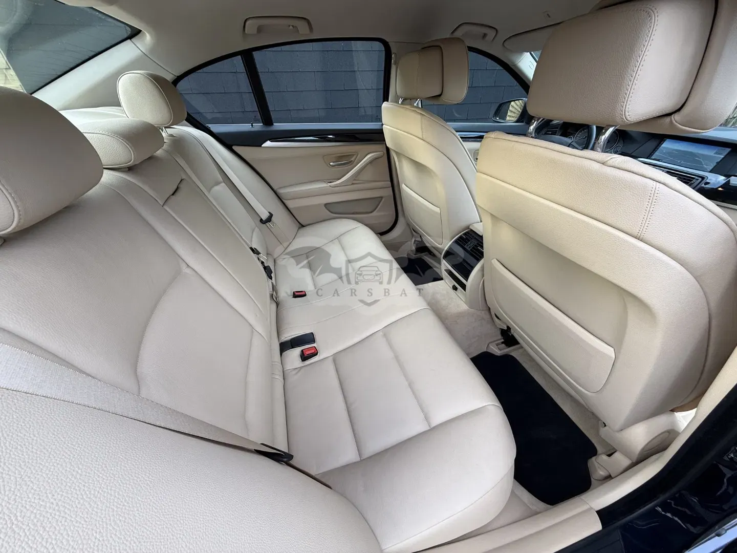 BMW 5 Series 520d 2010