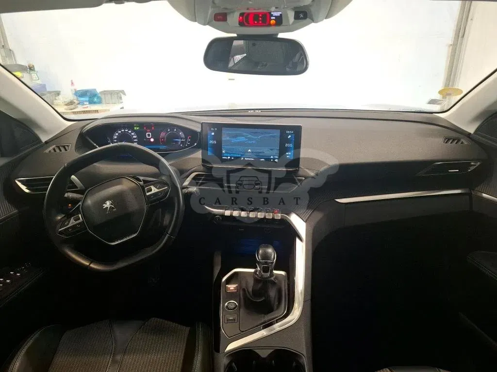 Peugeot 3008 1.5 HDI Allure 2021