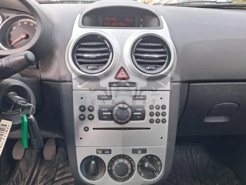 Opel Corsa 1.2i Satellite 2011