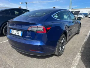 Tesla Model 3 Long Range 2019