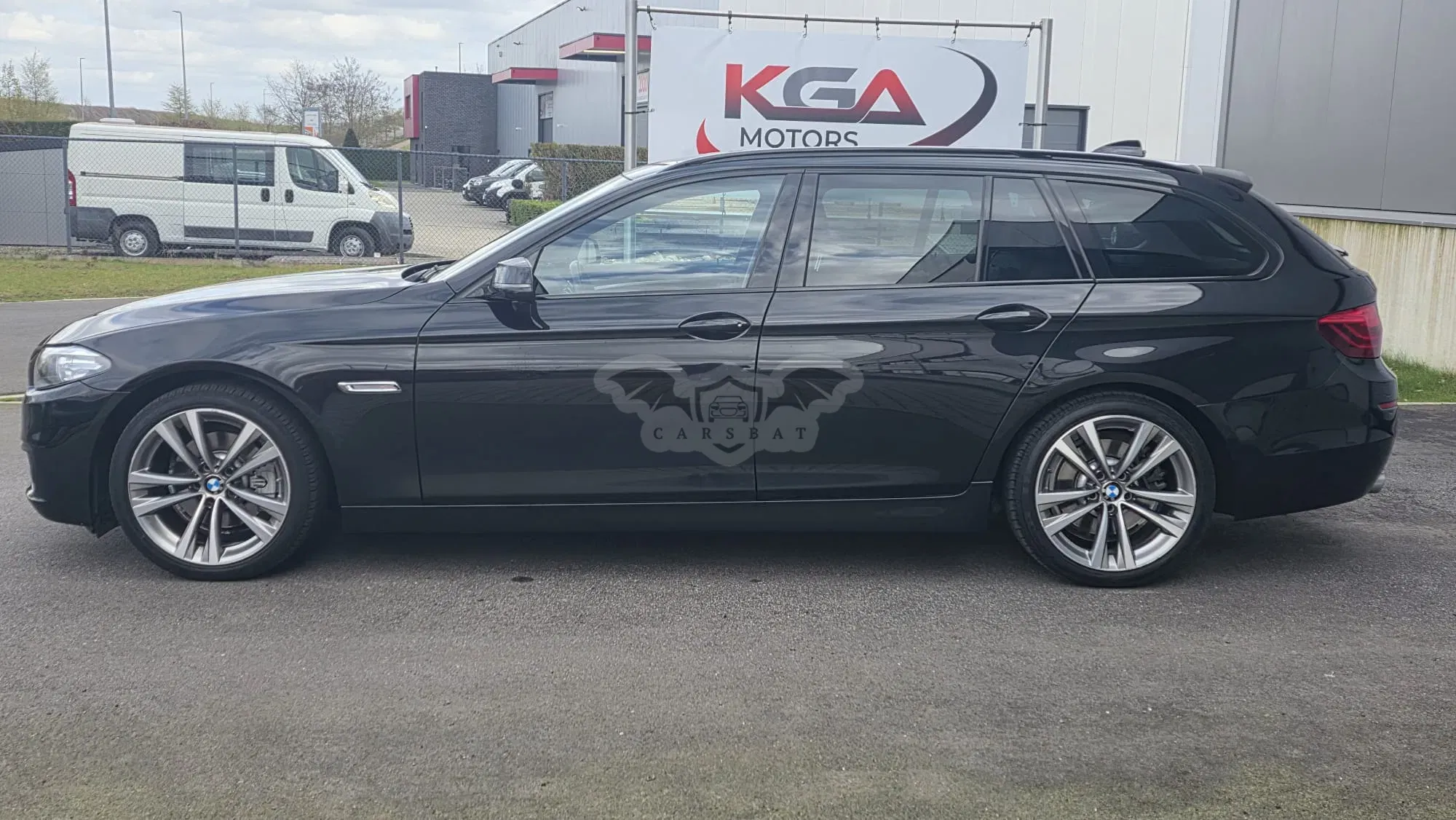BMW 5 Series Touring 518 Individual 2015
