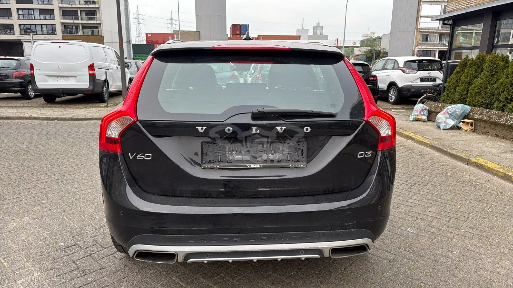 Volvo V60 Cross Country D3 2016