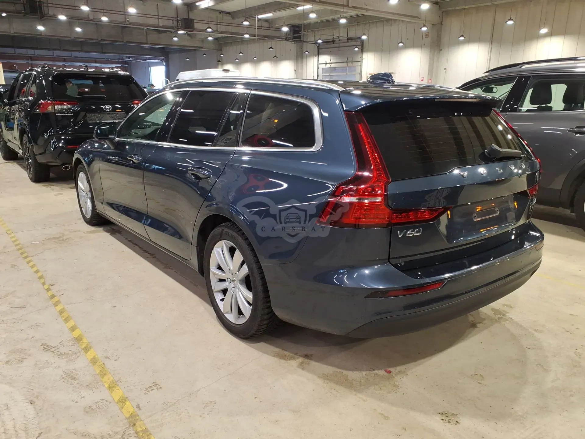 Volvo V60 D3 Momentum Pro 2021