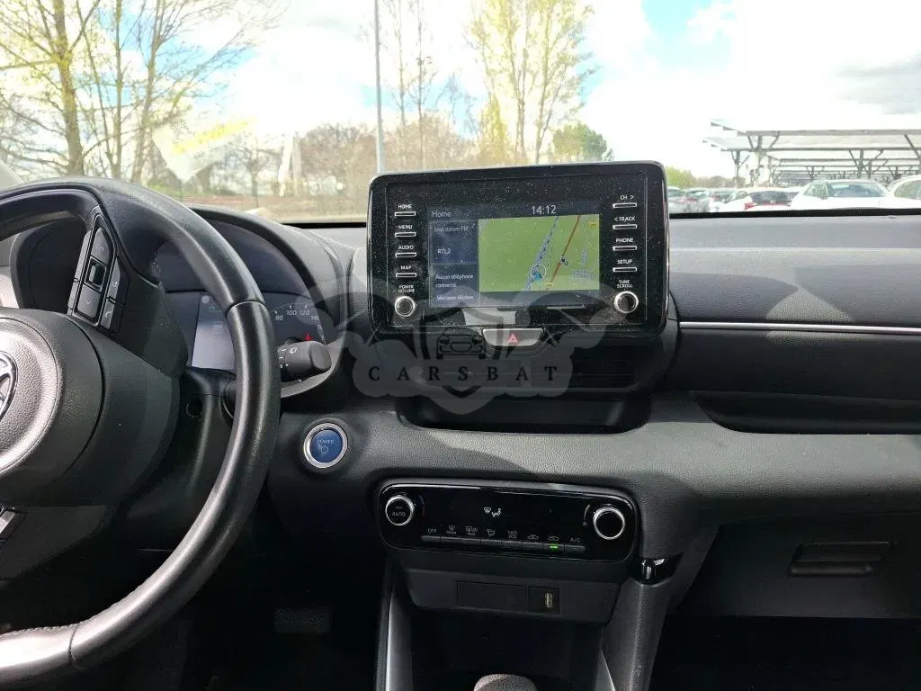 Toyota Yaris 1.5 Dynamic Business 2023