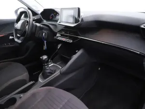 Peugeot 2008 1.2i Active 2022