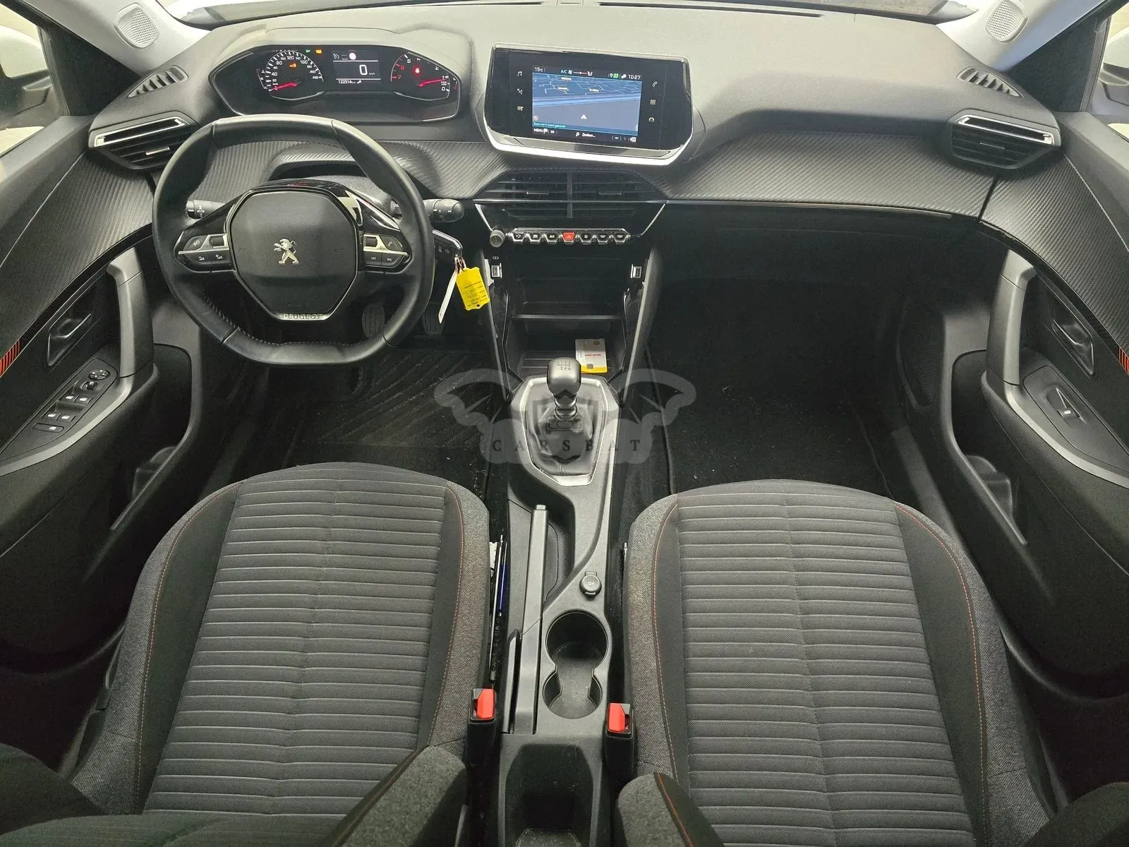 Peugeot 2008 1.2i Active 2021