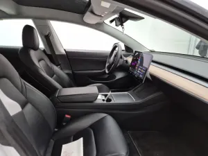 Tesla Model 3 60 kWh 2021