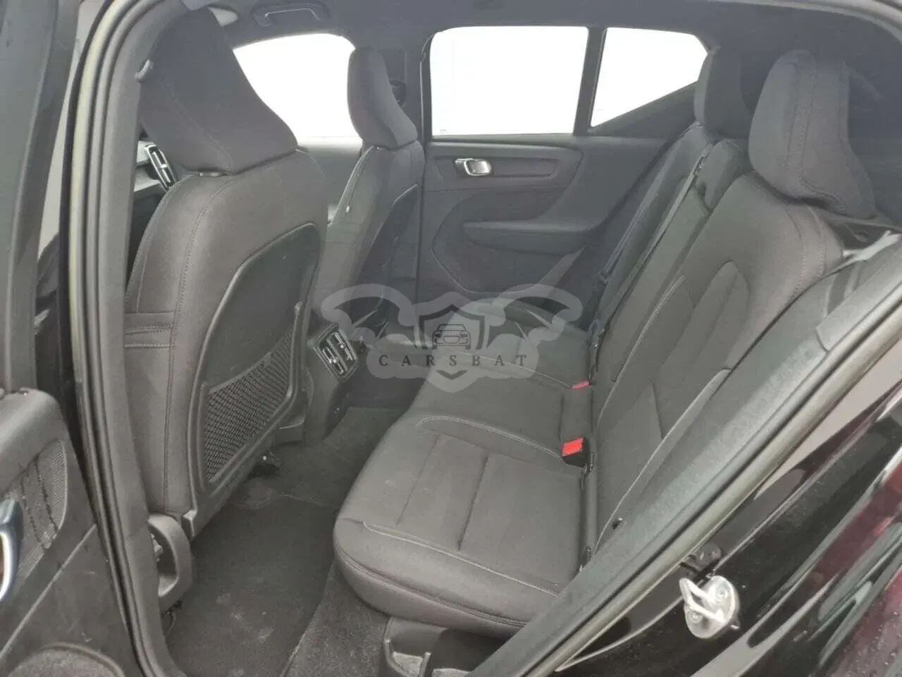 Volvo XC40 Core 2023