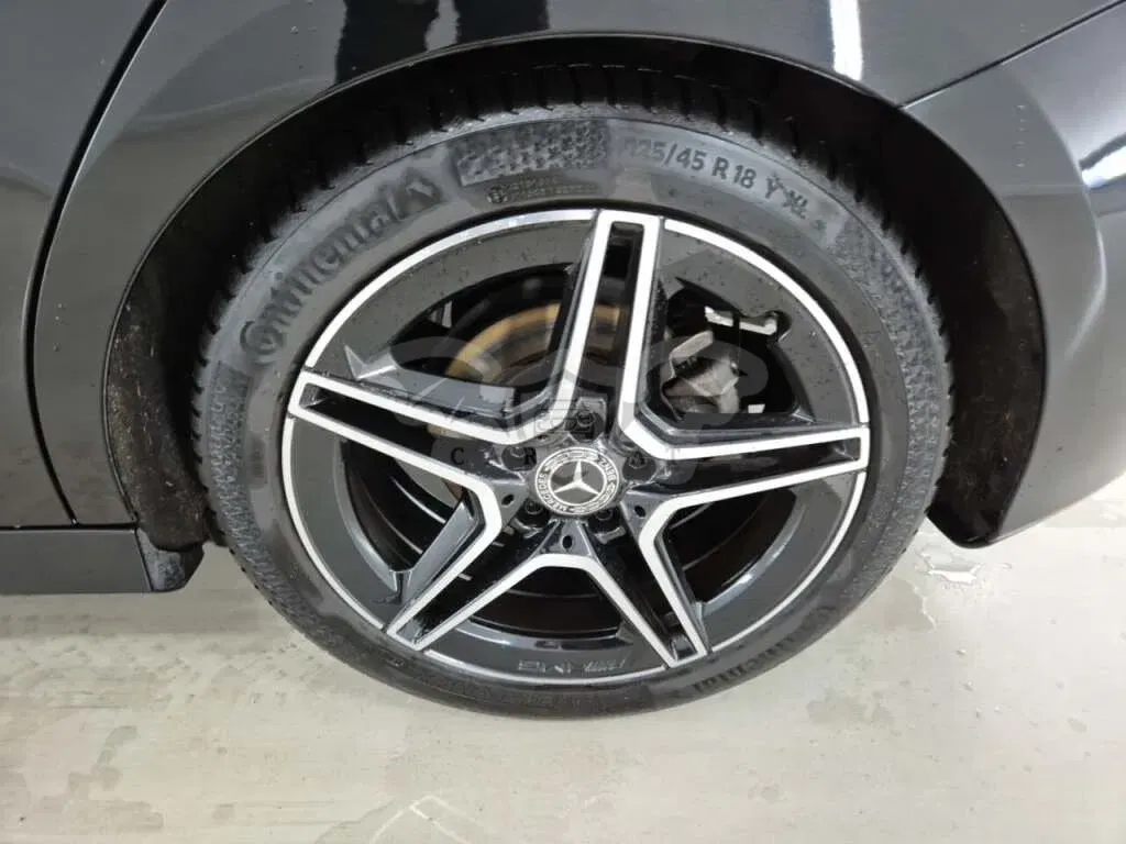 Mercedes-Benz B 180 AMG Line 2023