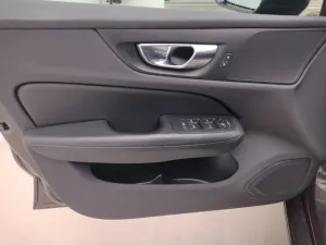 Volvo V60 B3 Momentum 2021