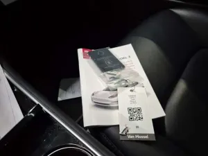 Tesla Model 3 Standard Range Plus 60 kWh 2020
