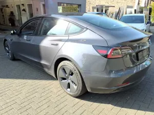 Tesla Model 3 Standard Range Plus 2022