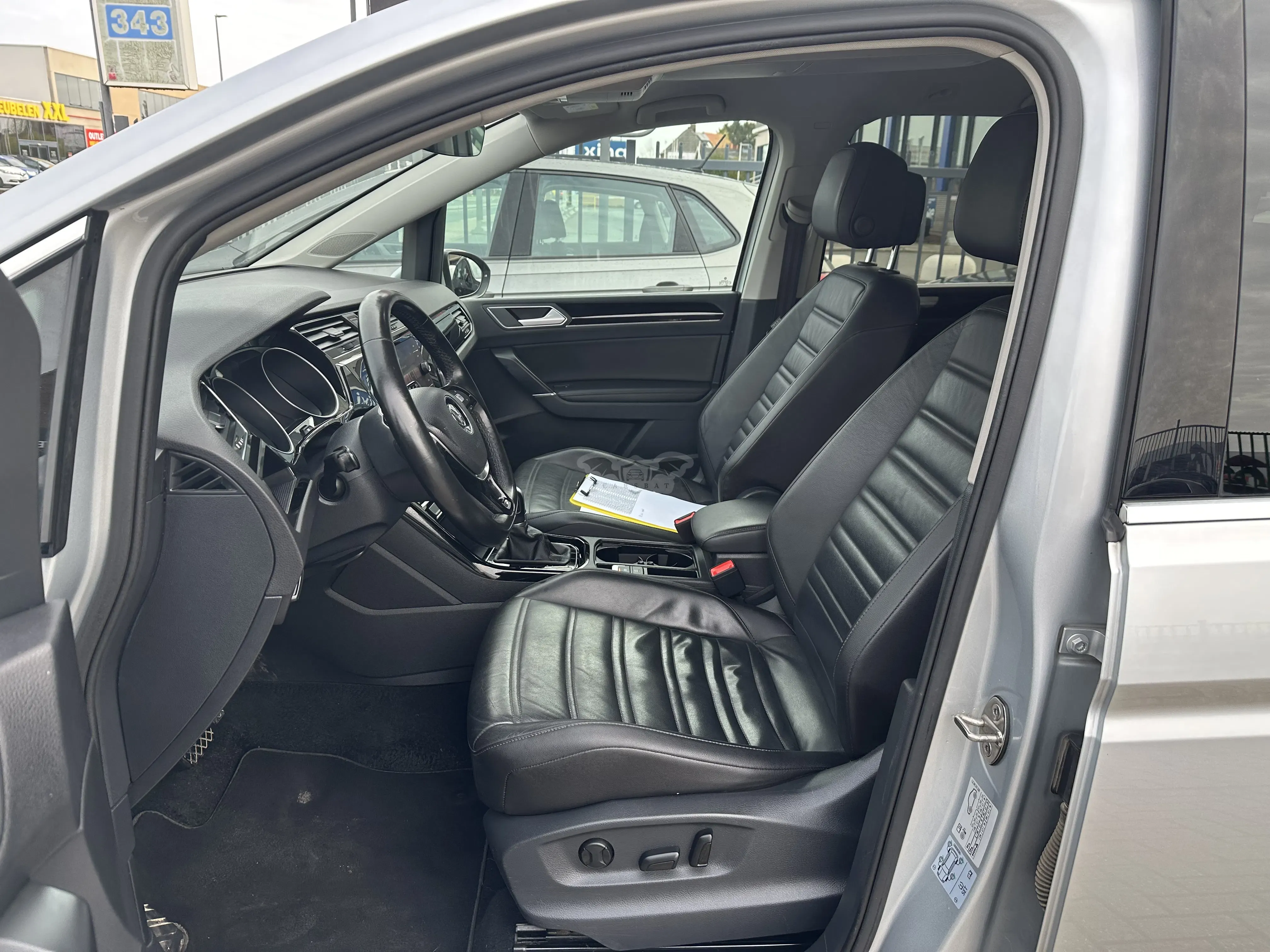 Volkswagen Touran 1.6 TDI Highline 2017