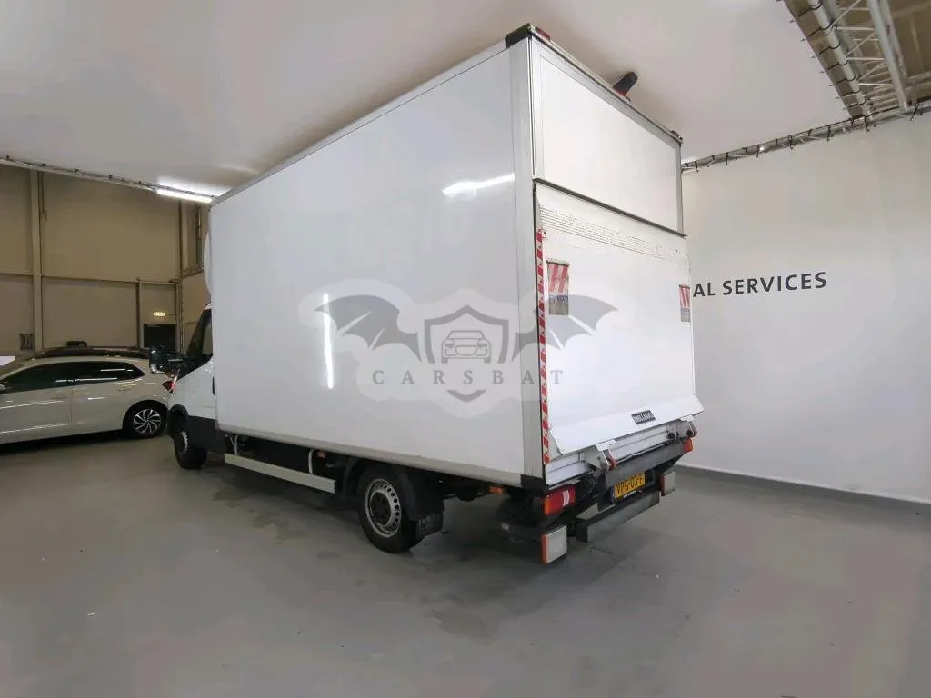 Iveco Daily box 2.3 2022