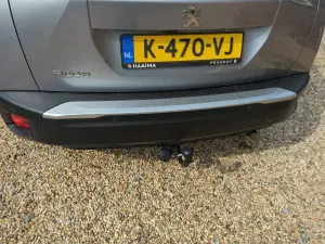 Peugeot 2008 1.2i Active 2021