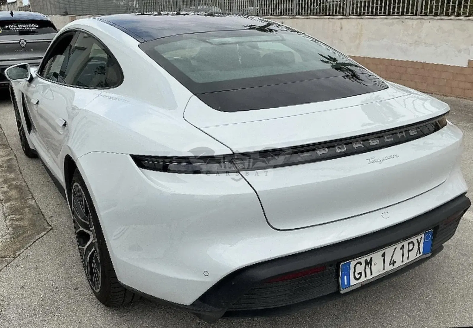 Porsche Taycan 79 kWh 2023