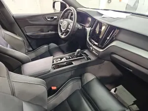 Volvo XC60 T6 R-Design 2021