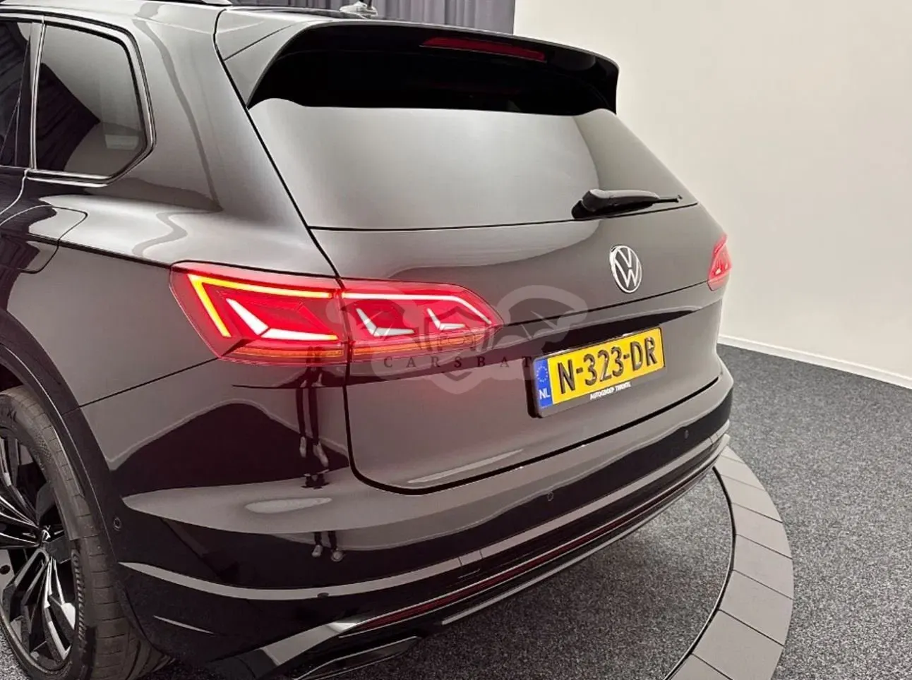 Volkswagen Touareg 3.0 TSI R-Line 2021