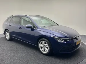Volkswagen Golf Variant 1.0 eTSI Life 2023