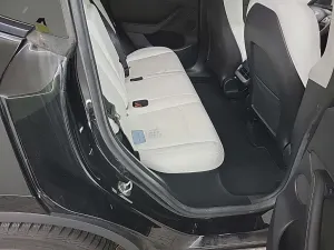 Tesla Model Y 58 kWh 2023