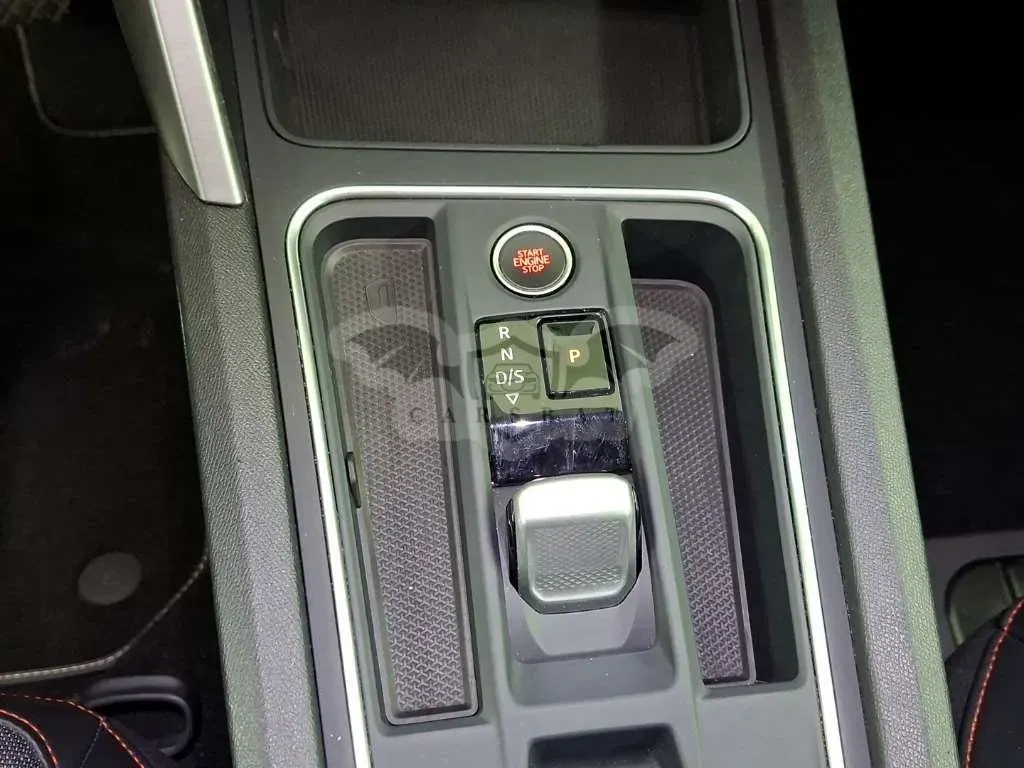 Seat Leon Sportstourer 1.0 eTSI FR Business Intense 2022