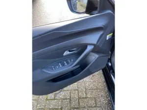 Peugeot 308 1.2i Active Pack 2022