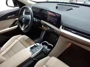 BMW iX1 2023