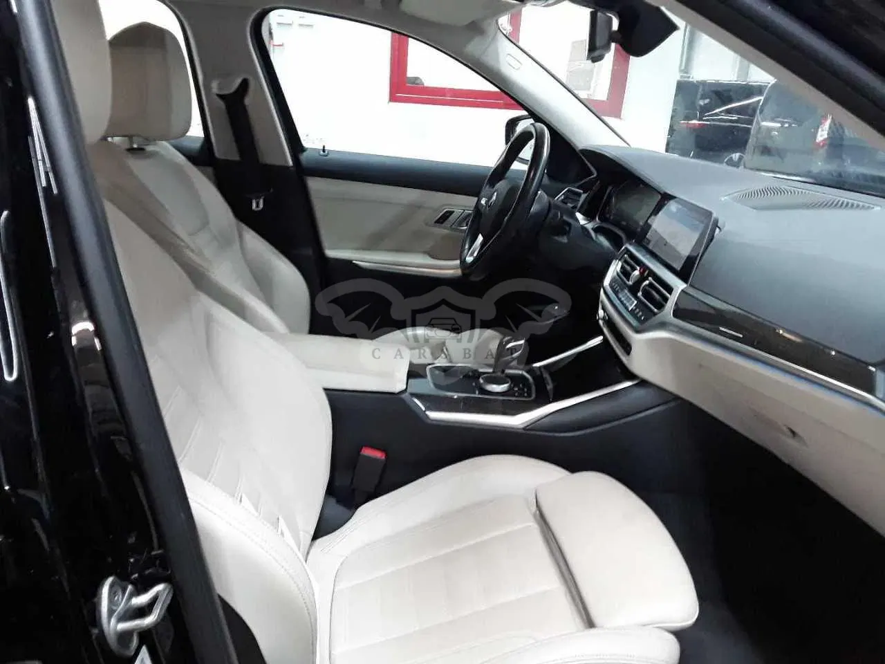 BMW 3 Series Touring 330e Luxury 2022