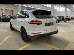 Porsche Cayenne 3.0 Platinum 2018