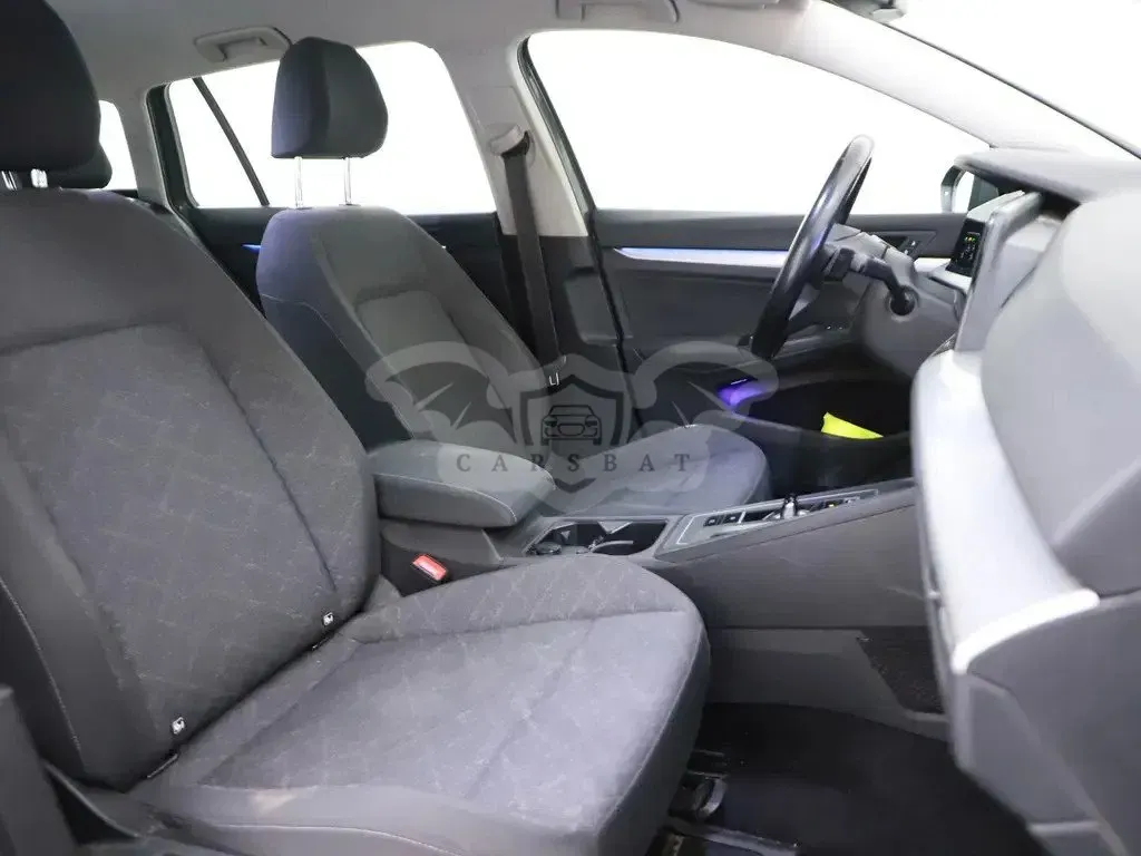 Volkswagen Golf Variant 1.0 eTSI Life 2021