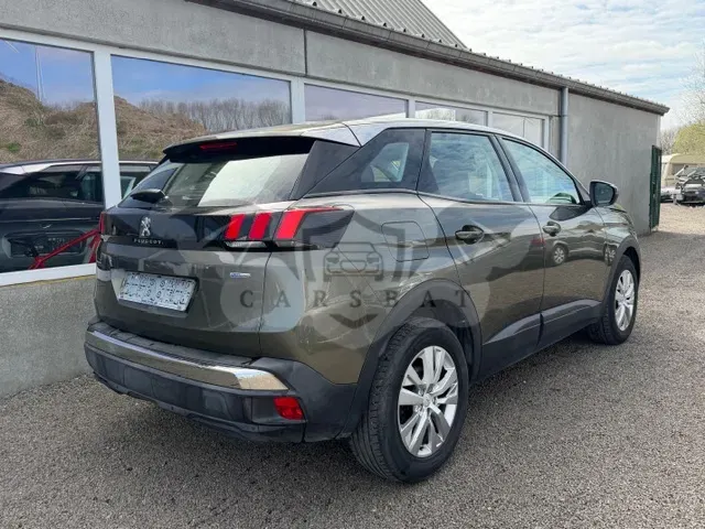 Peugeot 3008 1.2i Active 2017