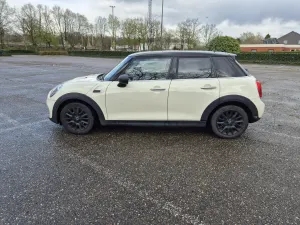 Mini 5 Doors One D 2015