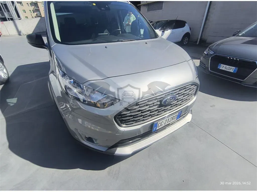 Ford Tourneo Custom 1.5 EcoBlue 2021