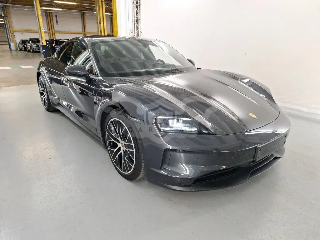 Porsche Taycan 2025