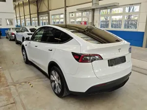 Tesla Model Y Long Range 2023