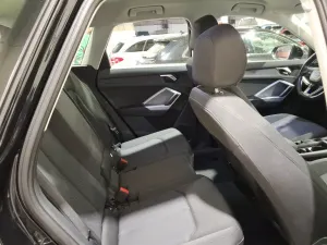 Audi Q3 35 TDI Business 2021