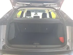 Peugeot 2008 1.2i Allure 2022