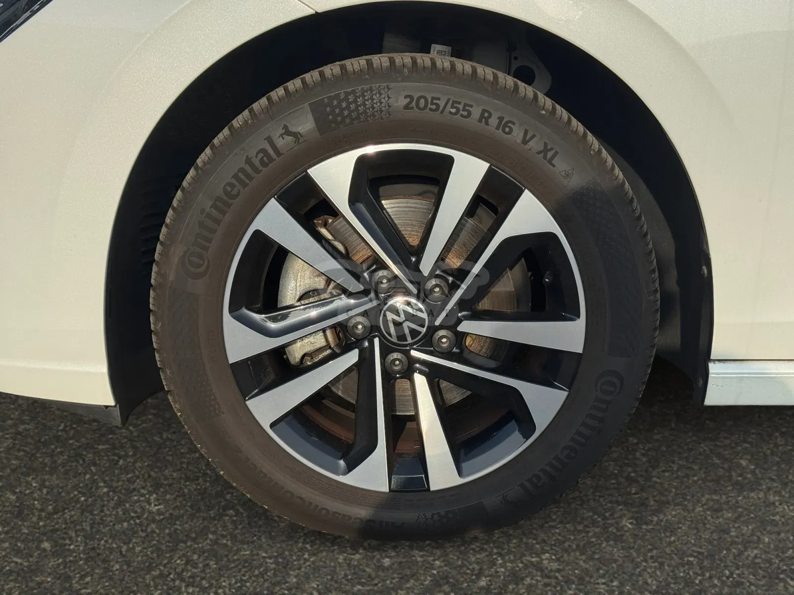 Volkswagen Golf 1.0 eTSI Business 2021